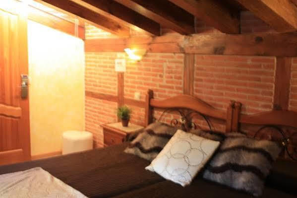 Hostal Segovia Adults Only Exterior photo